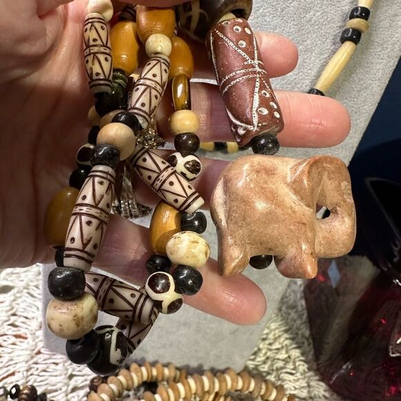 Lot of 4 Safari Tribal Necklaces Nice Worn Together or Separate Gorgeous Pieces - Picture 6 of 7